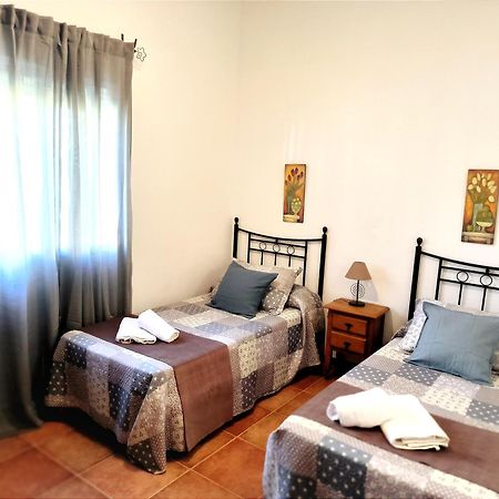 Вилла Cortijo Maria Gomez Малага Экстерьер фото